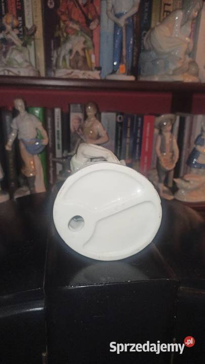 Figurka kowala Porcelana Bez sygnatury pomorskie