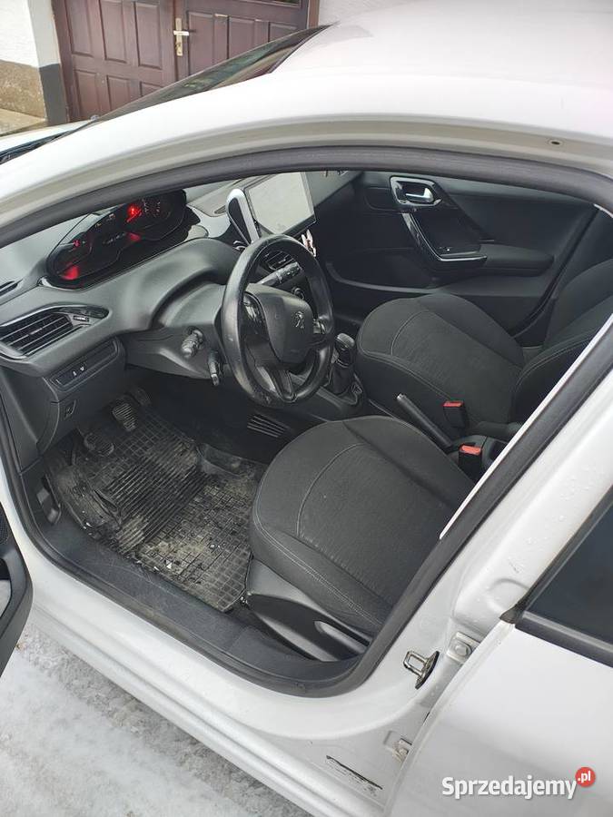Peugeot 208 świętokrzyskie Morawica