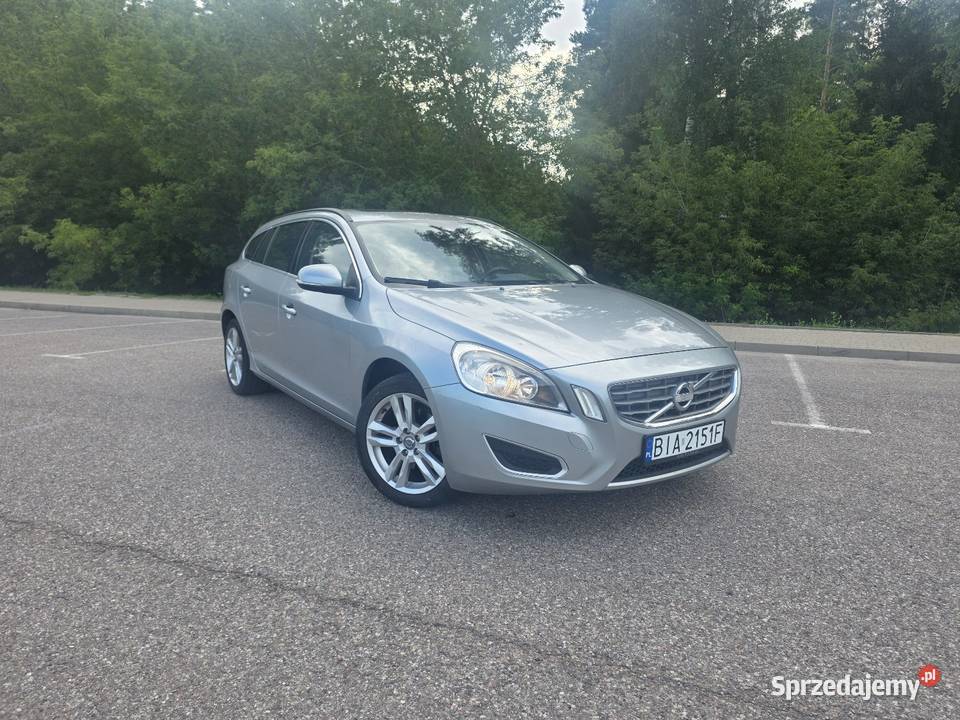 Volvo V60 16D 115 2012 Bogate wyposażenie isofix podlaskie sprzedam