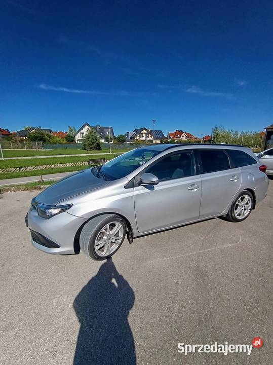 Toyota Auris 16 lpg Rok produkcji 2018
