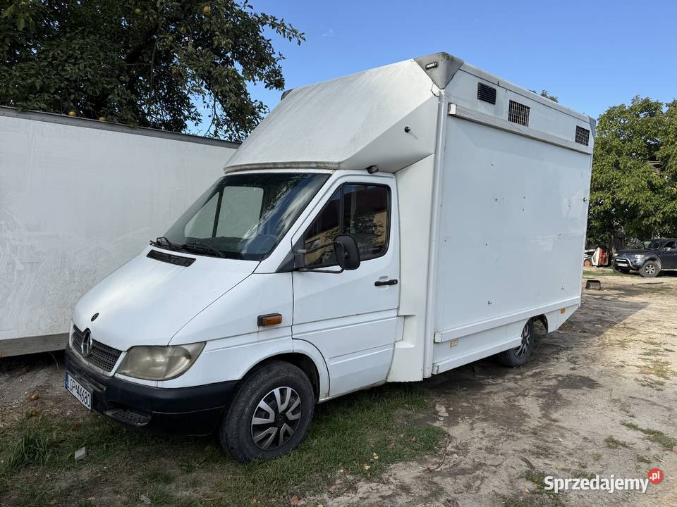 Mercedes Benz do przewozu żywych zwierząt Diesel 2100cm3 Dzikowiec