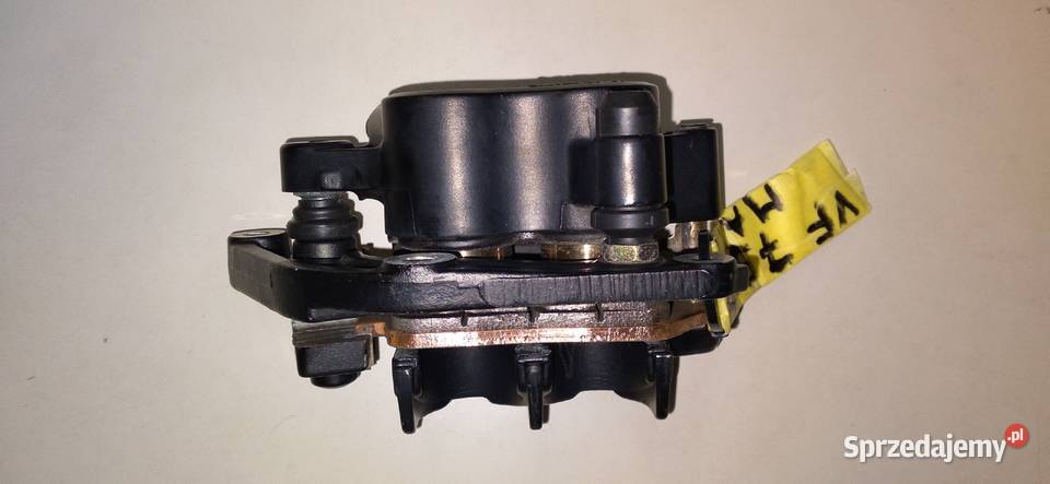 Zacisk hamulcowy Honda VF 750 Magna 97r Pozostałe Jawiszowice