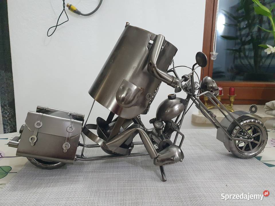 Metalowy stojak na wino Warszawa