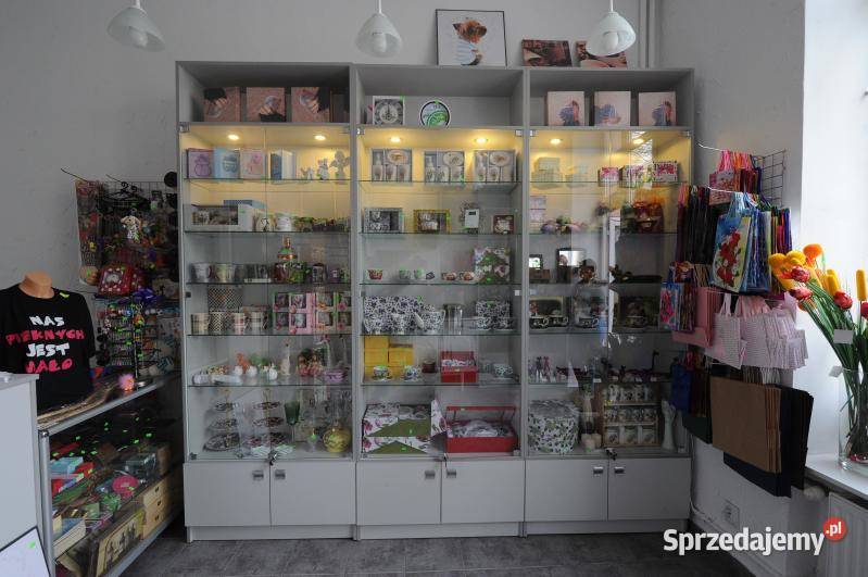 Witryna sklepowa przeszklona regał sklepowy Warszawa