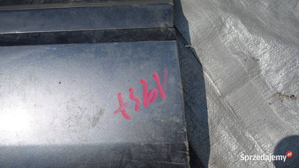 AUDI Q7 LISTWA DRZWI LEWY PRZÓD