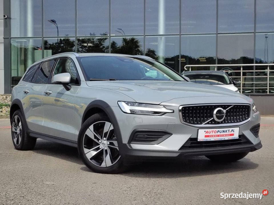 Volvo V60 Cross Country 2024r Carplay Podgrz sprzedam