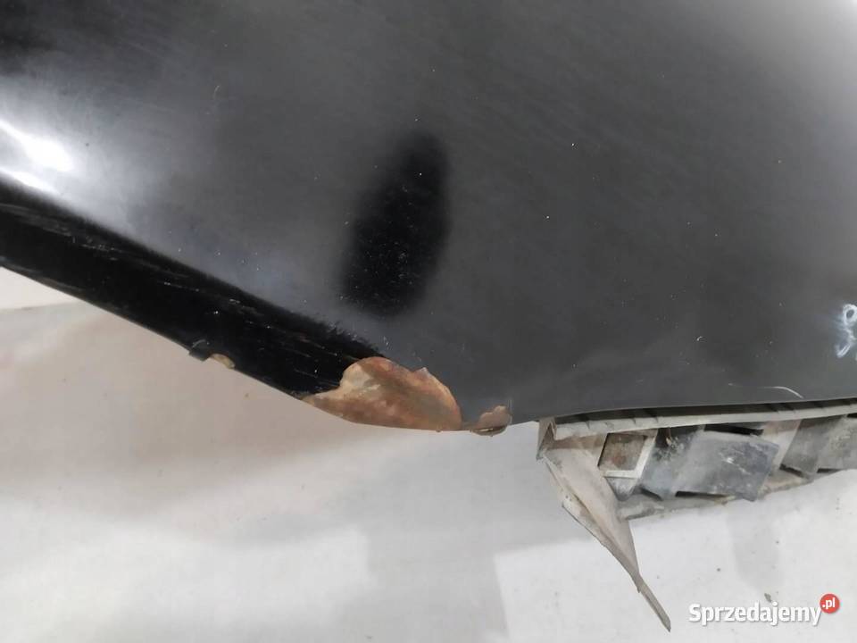 BŁOTNIK PRAWY PRZÓD CZARNY LEON I Seat Toledo II