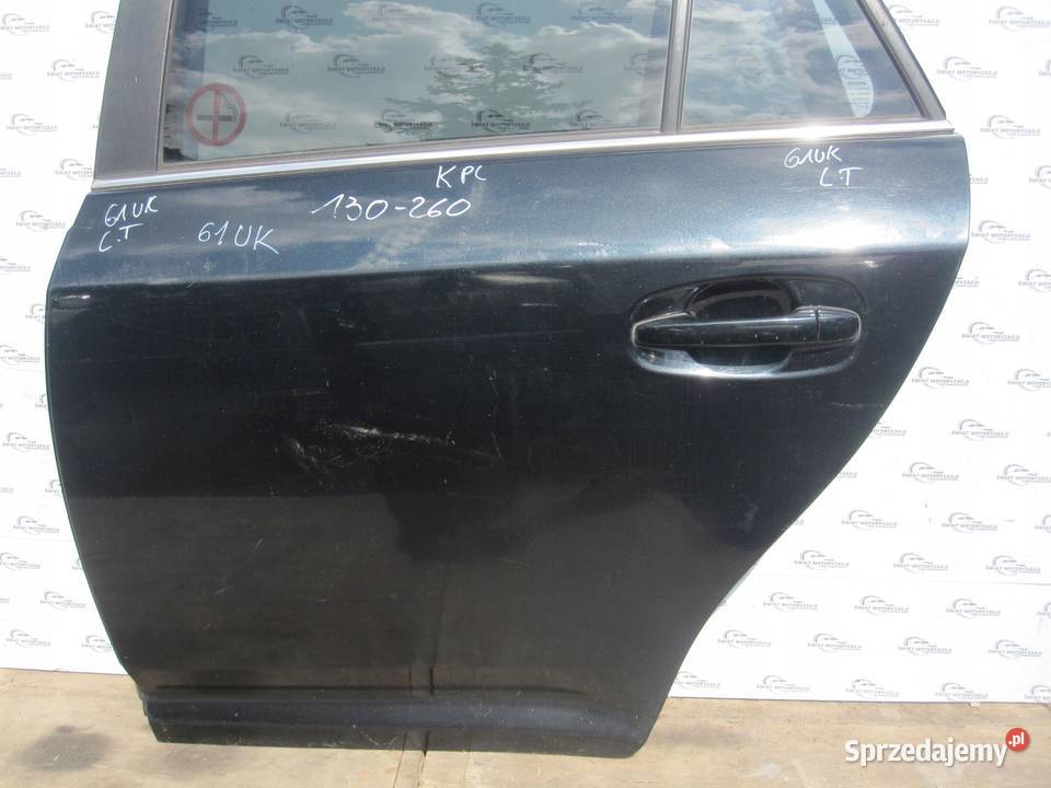 TOYOTA AVENSIS T27 III 10r drzwi lewe tył