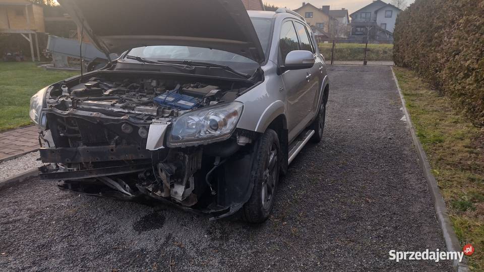 Sprzedam powypadkową Toyotę Rav 4 RAV4 sprzedam