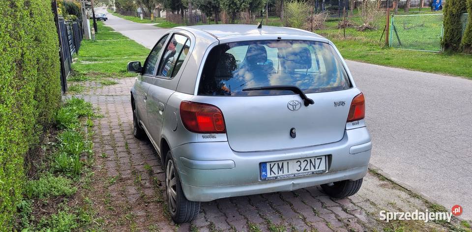 Do sprzedania Toyota Yaris 13 nieuszkodzony Kraków