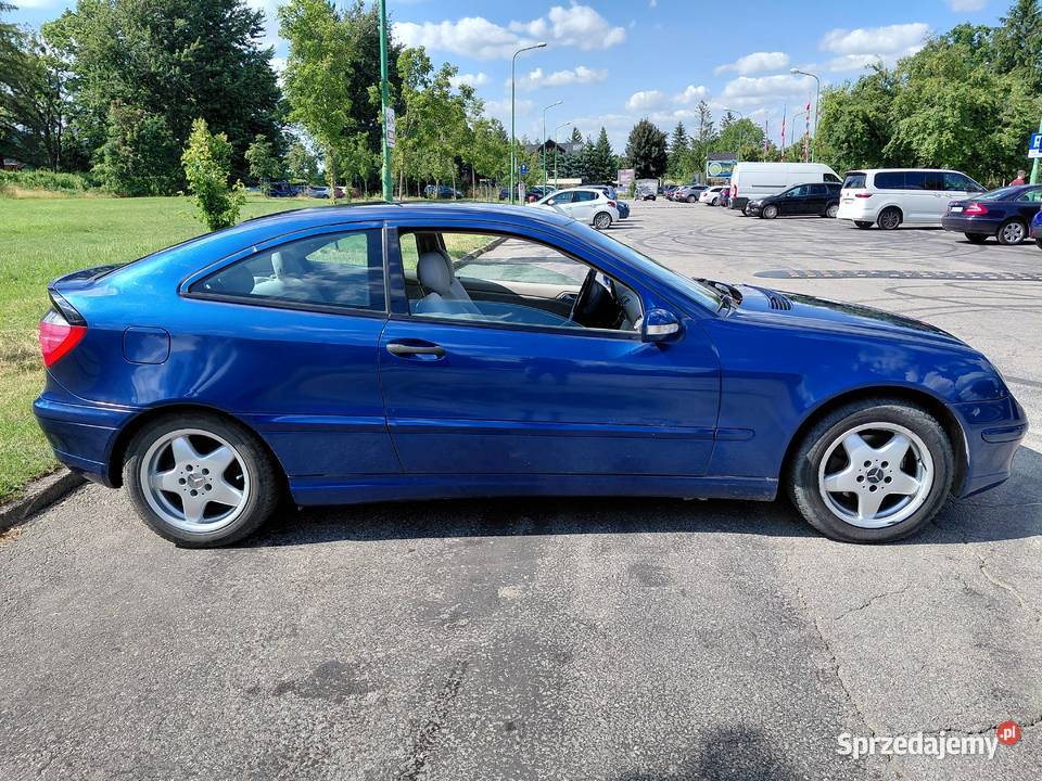 Mercedesa sportowy cupe Mercedes-Benz Bielawa