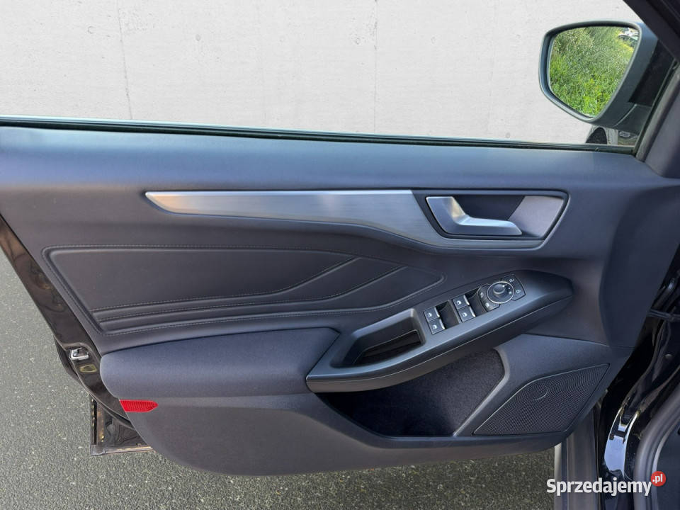 Ford Focus 10 EcoBoost mHEV Titanium X Z światła LED Warszawa