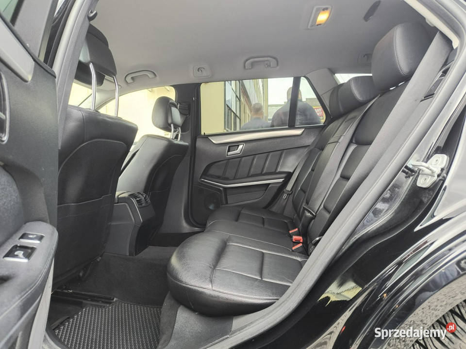 Mercedes E 350 Podgrzewana Kanapa tył Nawigacja automatyczna Mercedes-Benz kujawsko-pomorskie Bydgoszcz