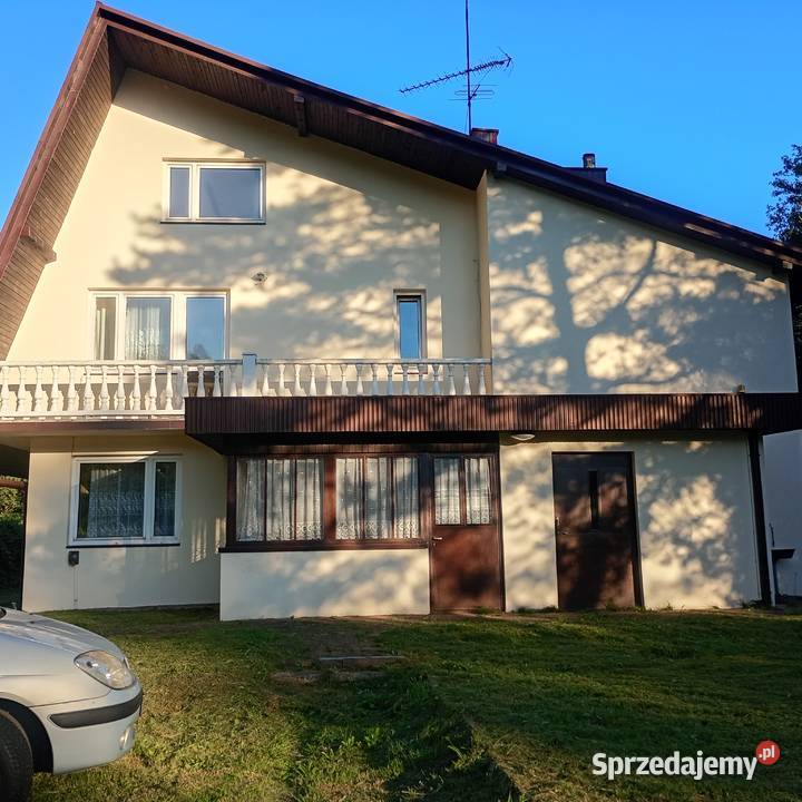 Dom piętrowy z dużą działką w spokojnej okolicy Sprzedaż Łask
