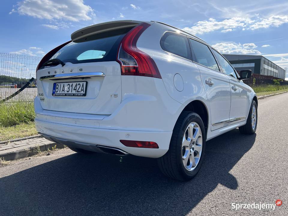 VOLVO XC60 T5 AUTOMAT nieuszkodzony Łapy