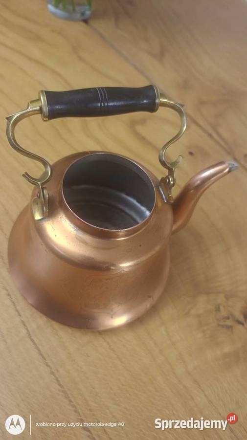 Piękny miedziany czajnik z grawerem Ciechanów sprzedam