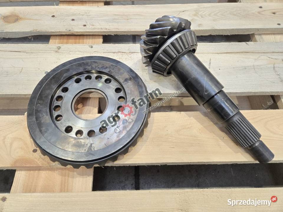 Wałek atakujący z kołem Fendt 716 718 S4 SCR Układ kierowniczy i oś przednia Byków