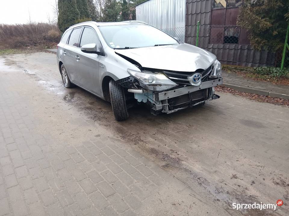 Toyota Auris hybrid kombi 150000km Sępólno Krajeńskie