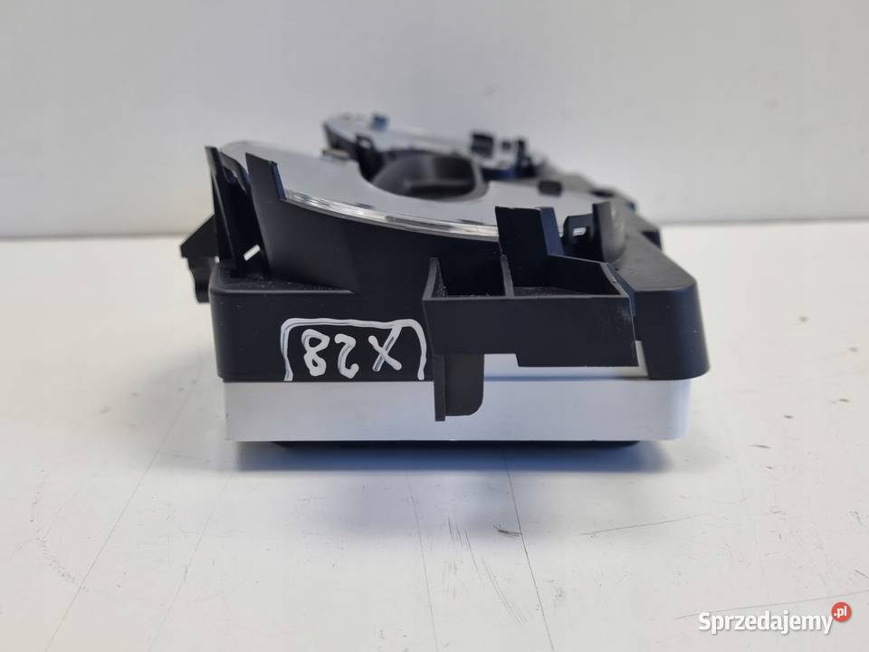 Renault Captur I benzyna LICZNIK ZEGARY Europa Liczniki i zegary Rudka