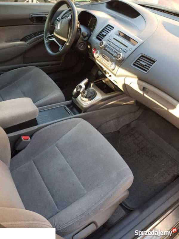 Honda Civic VIII sedan 2007 18 salon Polska aluminiowe felgi małopolskie Kraków