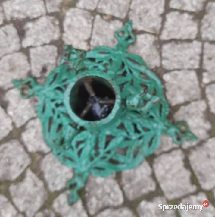 stojak żeliwny pod choinkę ażurowy sygnowany Morąg