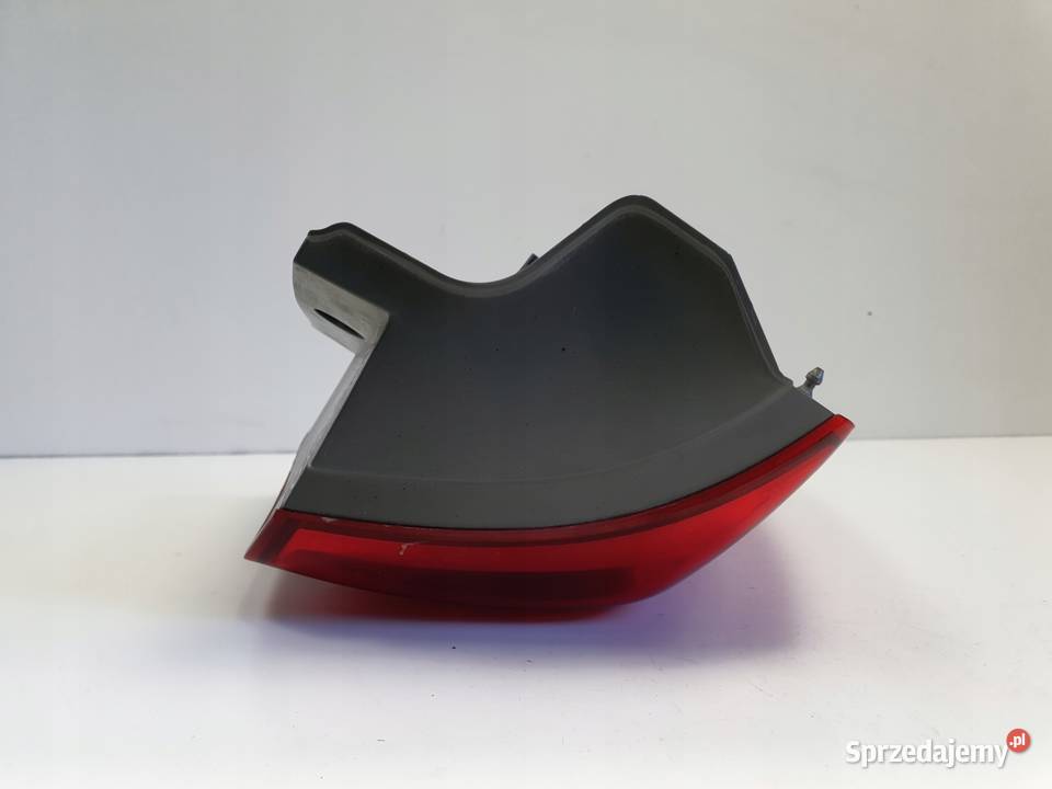 LAMPA PRAWA Kia Sorento II 0912r TYLNIA TYLNA osobowe