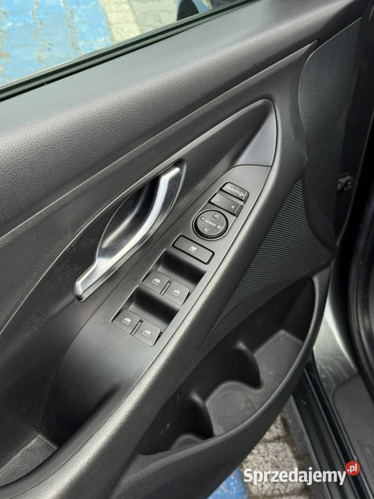 Hyundai i30 10 TGDI 120 smart podgrzewane fotele komputer pokładowy Tychy