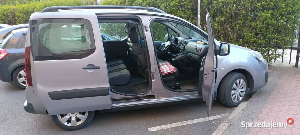 Citroen Berlingo VTi 2016 r beznyzna 120 benzyna Warszawa sprzedam