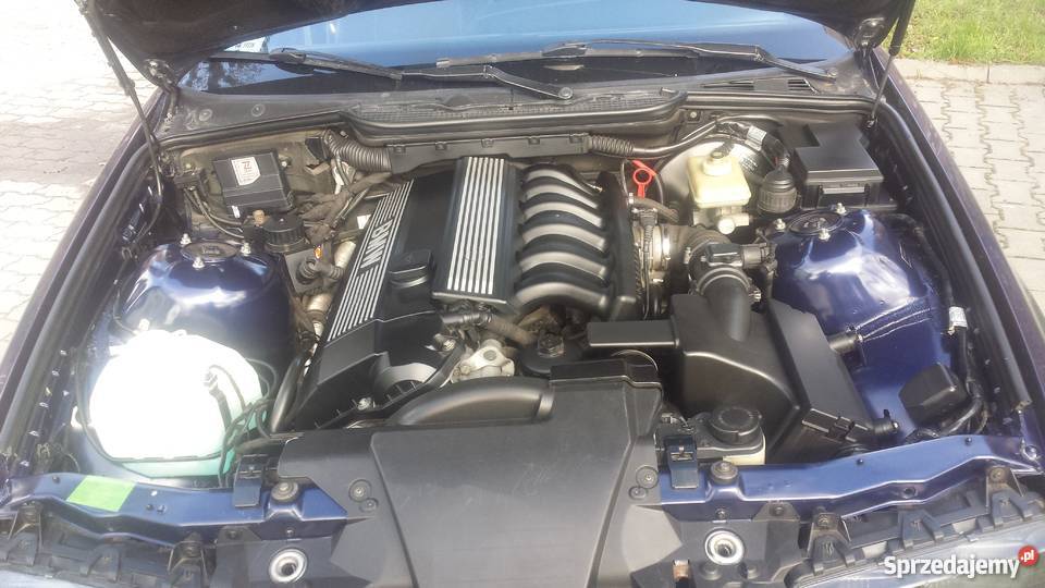 Sprzedam zamienie bmw e36 sedan Czytaj opis elektryczne szyby Radom sprzedam