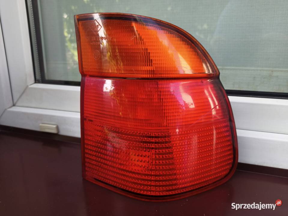BMW E39 Touring kombi lampa tył tylna lewa łódzkie Sieradz
