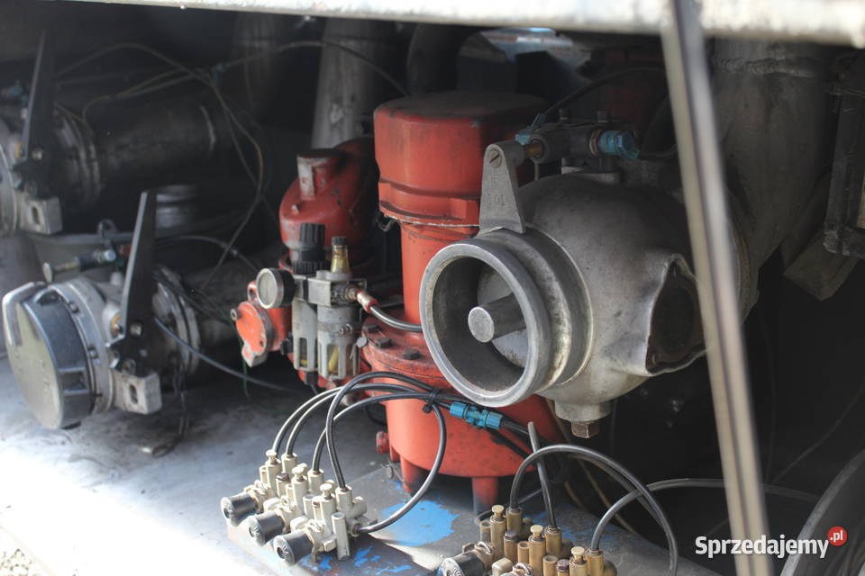 Autocysterna do przewozu i dystrybucji paliw Cysterny Nowa Dęba