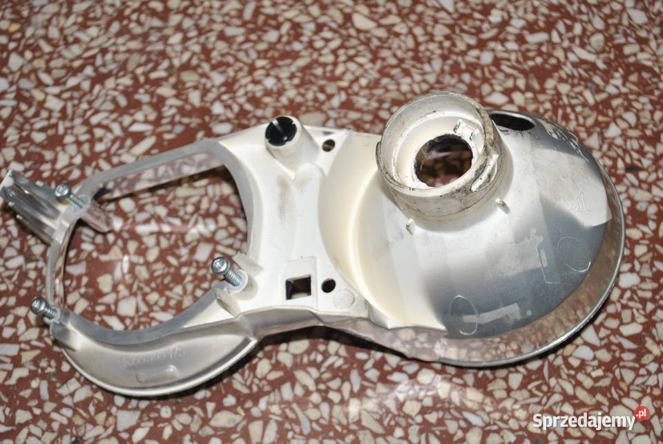 Odbłyśnik światła lampy xenon LEWY PRZÓD BMW E46 osobowe Poręba