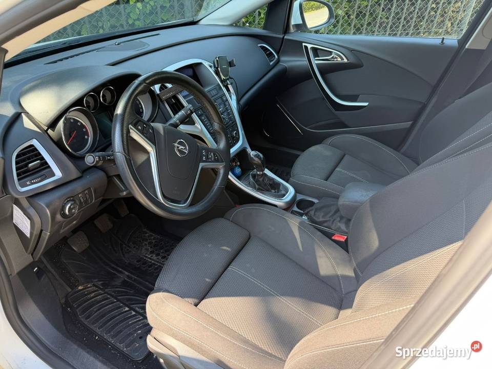Opel Astra J 14 Turbo Benzyna 140 Klima Navi Hak Gliwice