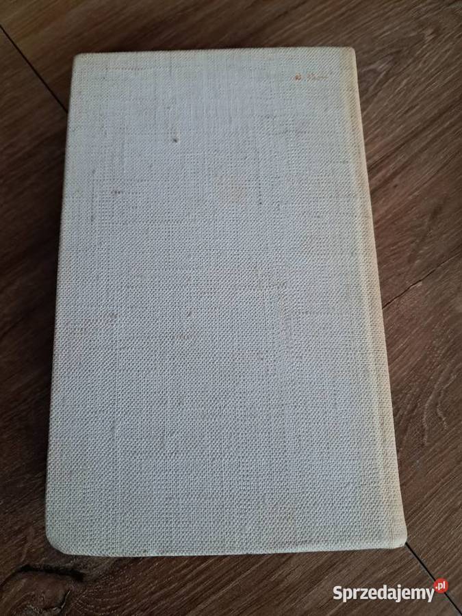 książka z 1972r z dedykacją komedie Aleksander Sandomierz sprzedam