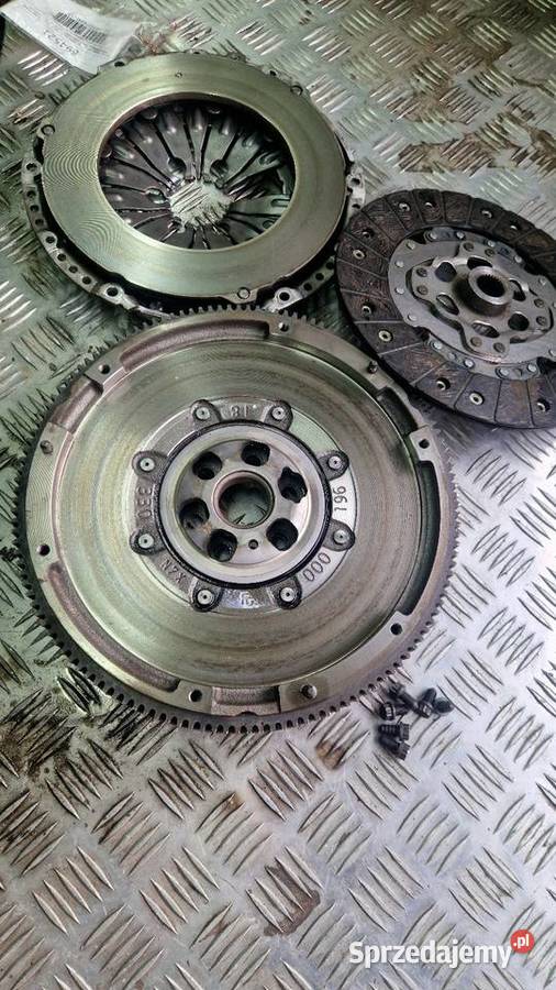 Sprzęgło dwumasa prawie nowe audi a3 8p 19tdi osobowe Elementy napędu podkarpackie Krosno