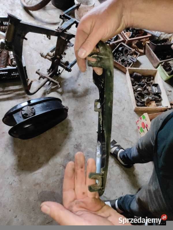 Boczek prawy plastik wsk 125 175 Tuchów sprzedam