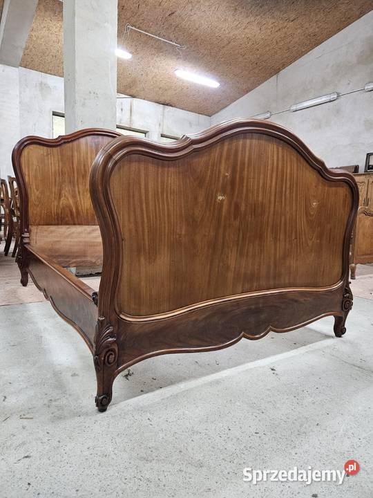 Stare łóżko ludwikowskie Francja