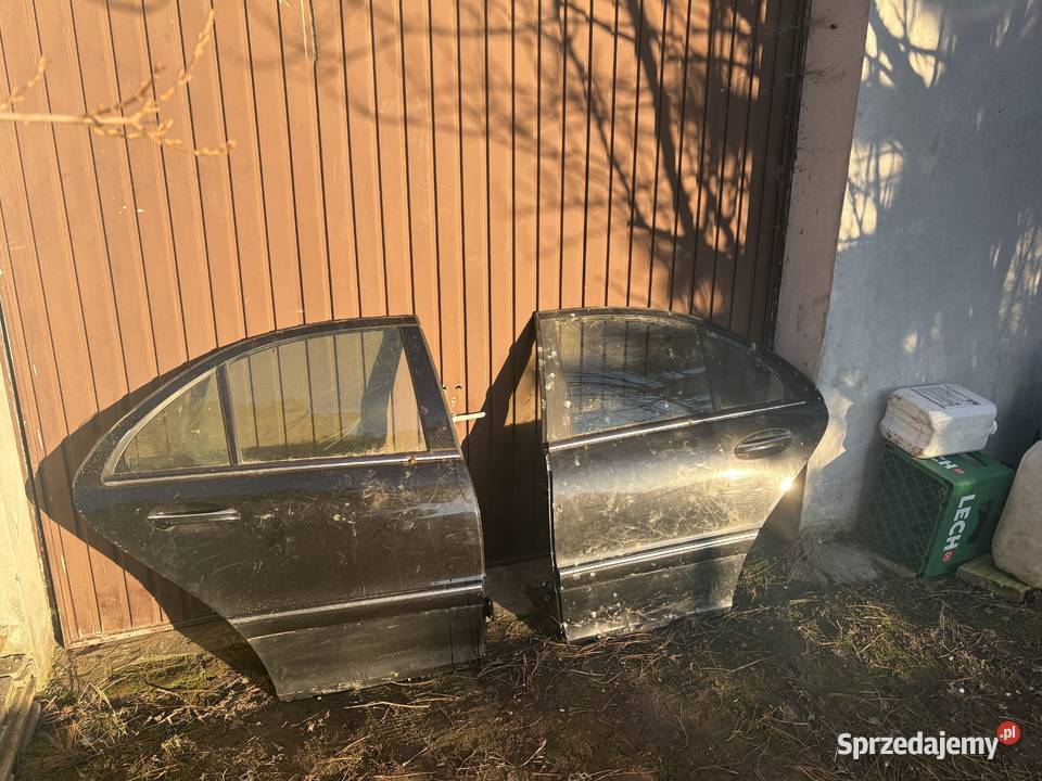 Drzwi mercedes w203 sedan c197 Rok produkcji 2007 Gutanów sprzedam