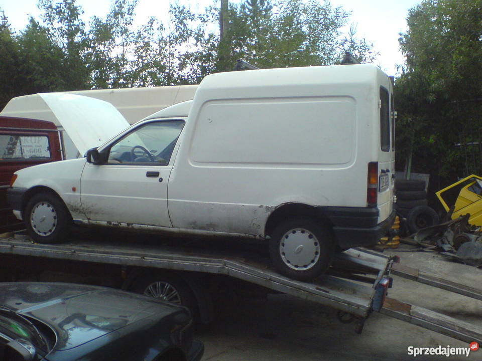 Fiesta Courier części silnik skrzynia wahacz dostawcze Jelenia Góra sprzedam