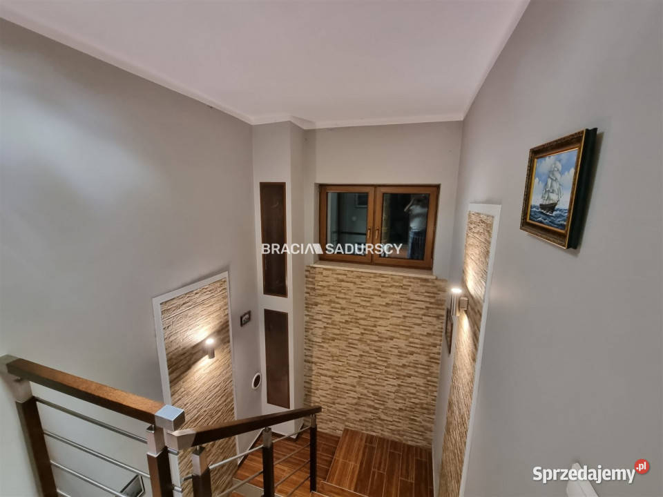 Dom wolnostojący 23003m2 Kraków sprzedam