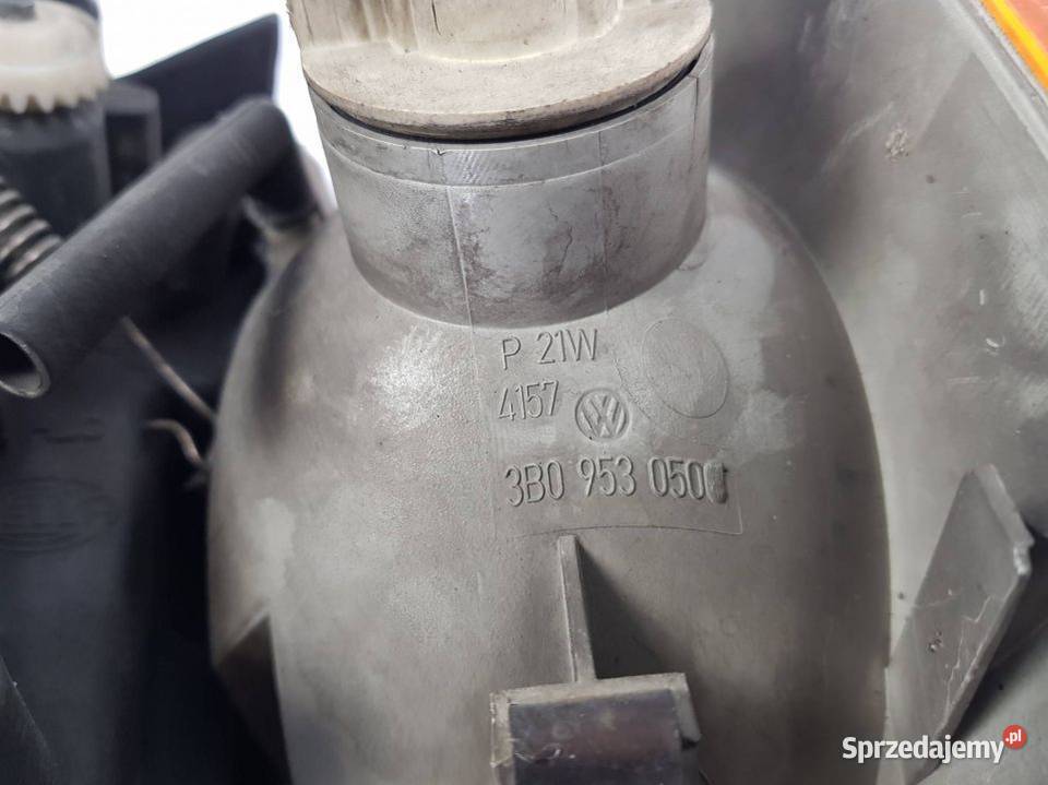 LAMPA PRAWA PRZÓD 3B0953050 PASSAT B5 sprzedam