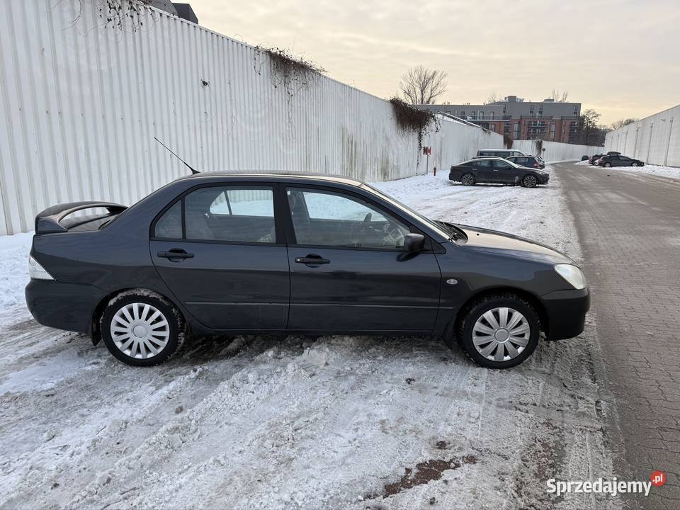 Mitsubishi lancer salon Polska 16 benzyna jeden szary