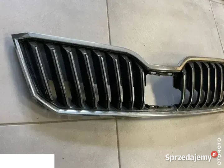 Skoda Superb 3v0 15 atrapa grill przód Karoseria lubelskie sprzedam