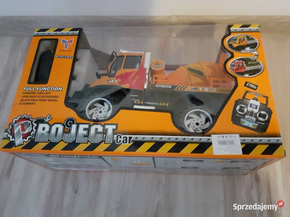 duży samochód betoniarka