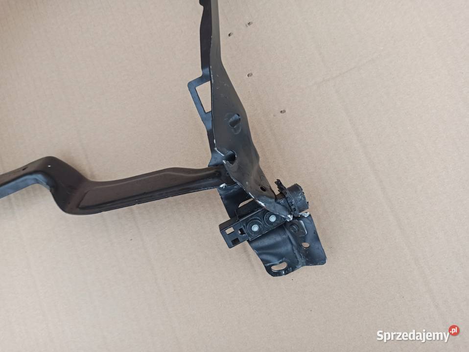 MERCEDES CKLASA W204 OKULAR WZMOCNIENIE Bieleń