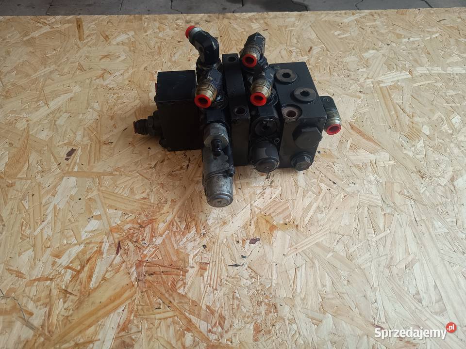 Rozdzielacz hydrauliczny hydrauliku VALMET 6300 Staszów