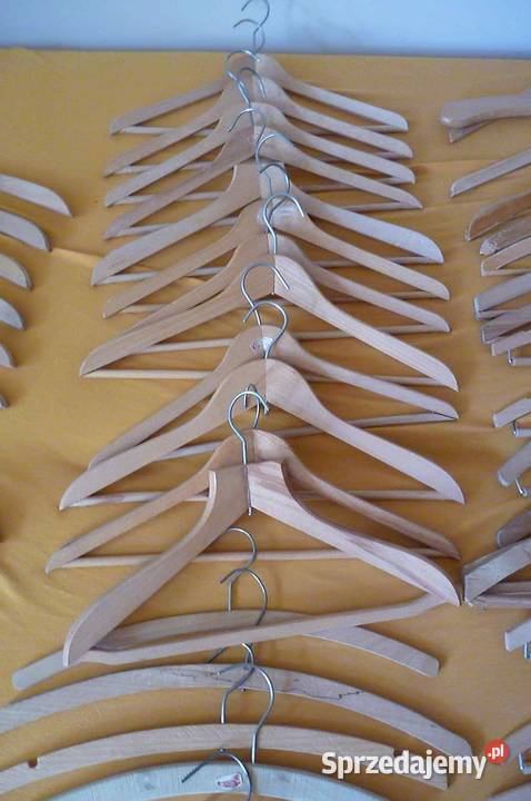 KOMPLET WIESZAKÓW DREWNIANE 55 SZTUK RÓŻNE sprzedam