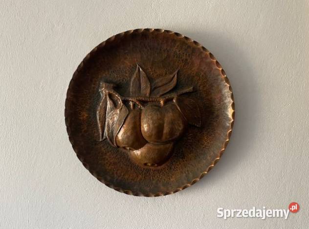 Stara patera wisząca z miedzi