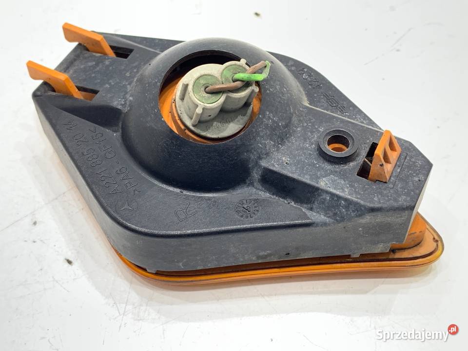 KIERUNKOWSKAZ PRAWY PRZÓD MERCEDES W221 osobowe podkarpackie