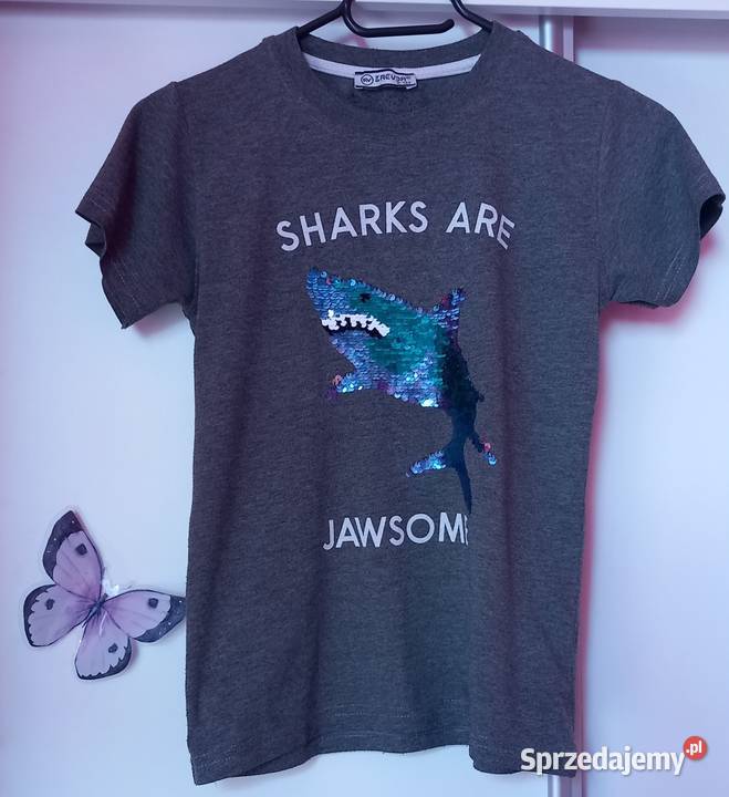 Tshirt z cekinami rozmiar 134